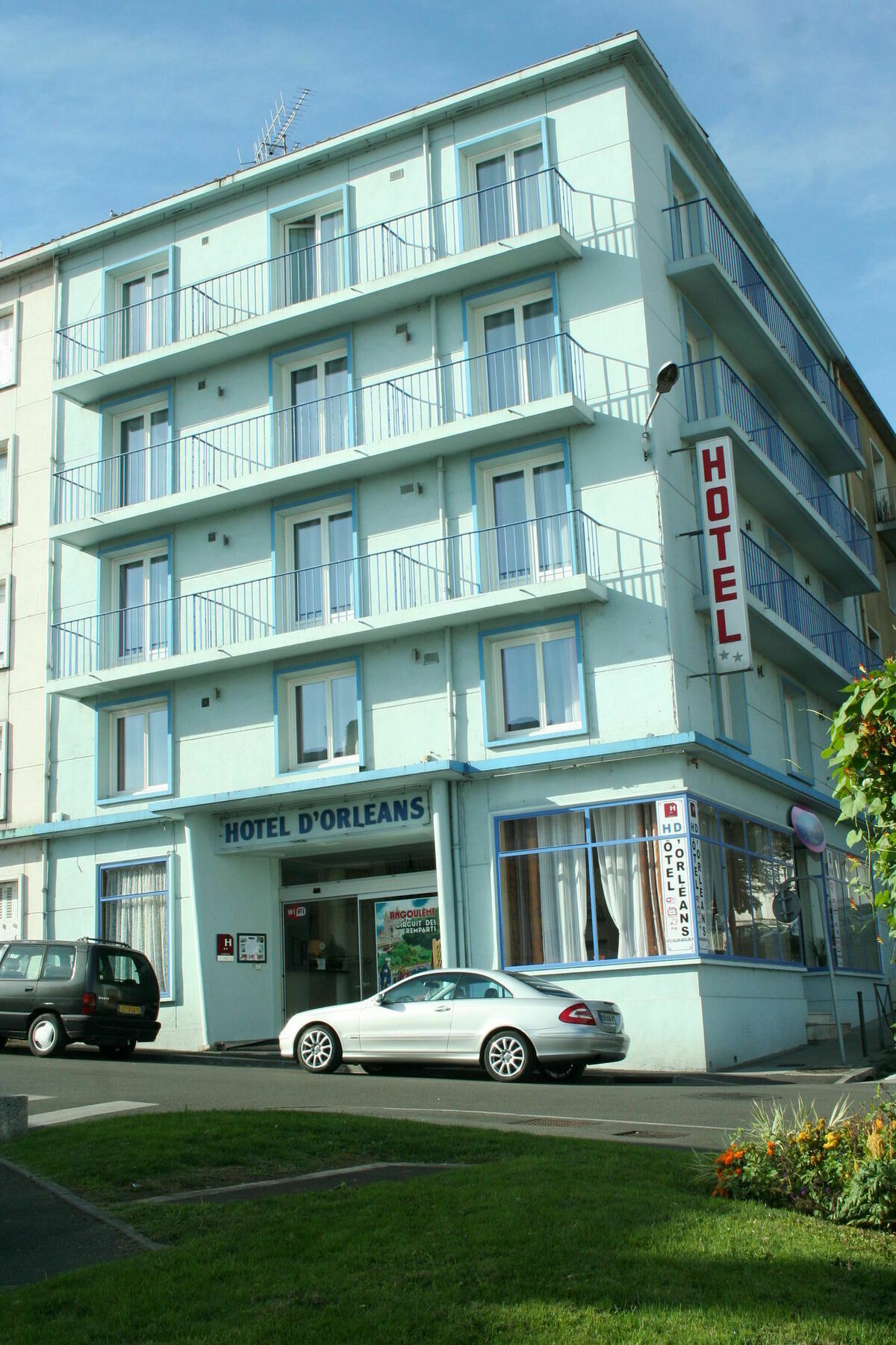 Hotel D'Orleans Ангулем Екстер'єр фото